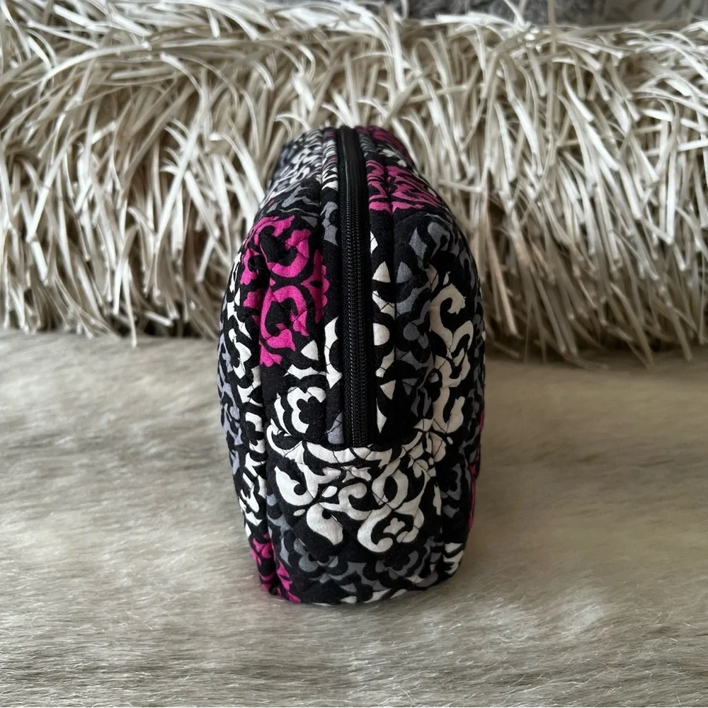 VERA BRADLEY Canterberry Magenta 2013 L Lined Cosmetic Case Black Pink USA